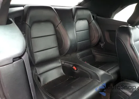 2015 Ford Mustang z USA, uszkodzony, nr VIN 1FATP8UH5F5412567